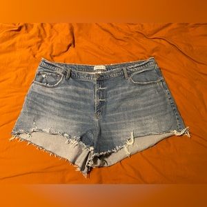 Abercrombie 90s Relaxed Cut-Off High Rise Jean Shorts